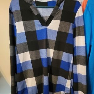 Women's Plaid V-Neck Top